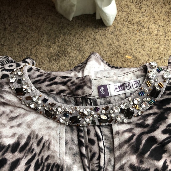 Jennifer Lopez jewel necked tank - Picture 4 of 5